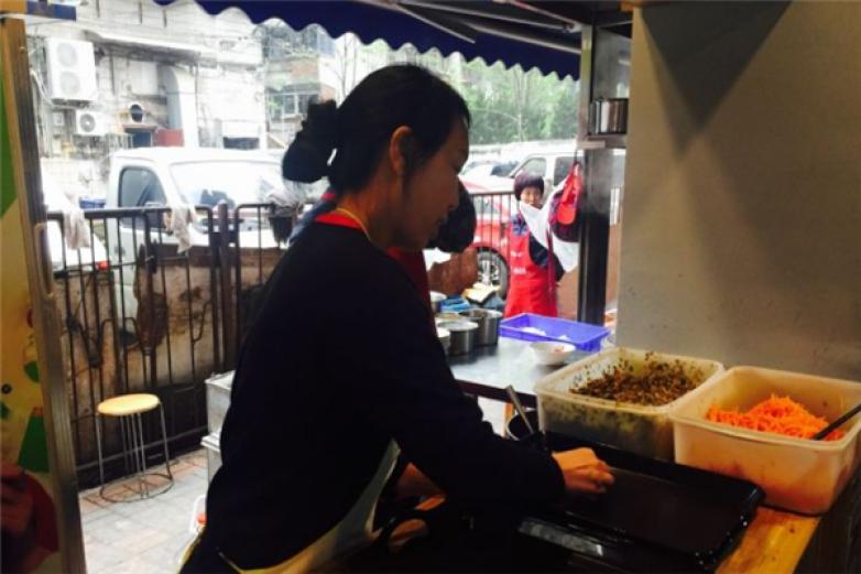 二板刀削面加盟