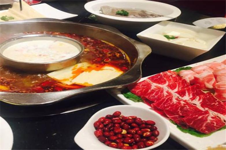 重庆八桌老火锅加盟