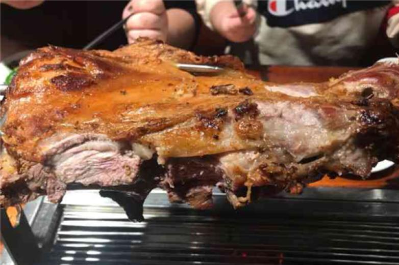 草原牧人炭烤羊腿加盟