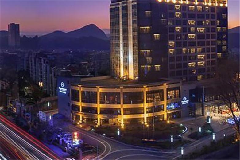 苗家酸汤鱼火锅加盟