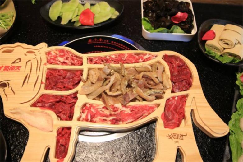 牛牛牛火锅加盟