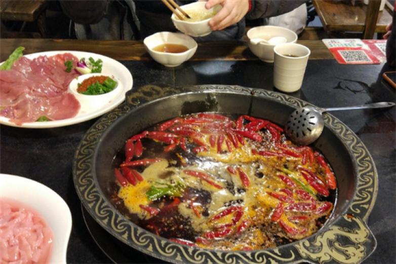 辛麻道重庆火锅加盟
