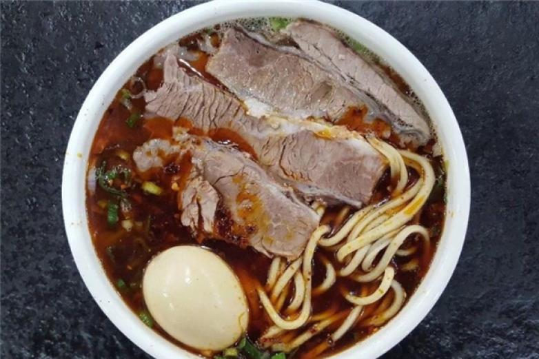 德元牛肉面加盟