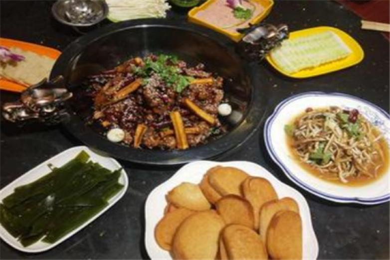 衡水小v家火锅鸡加盟