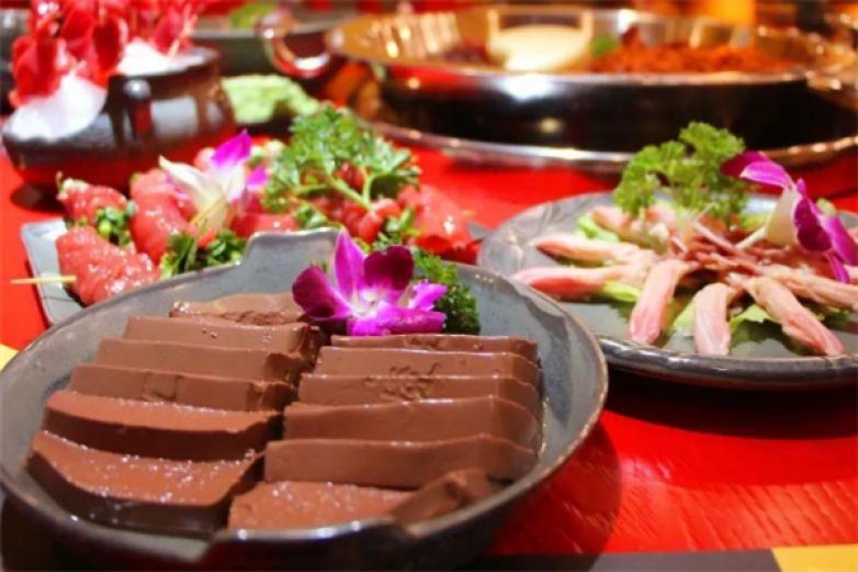 谭公鸭血火锅加盟