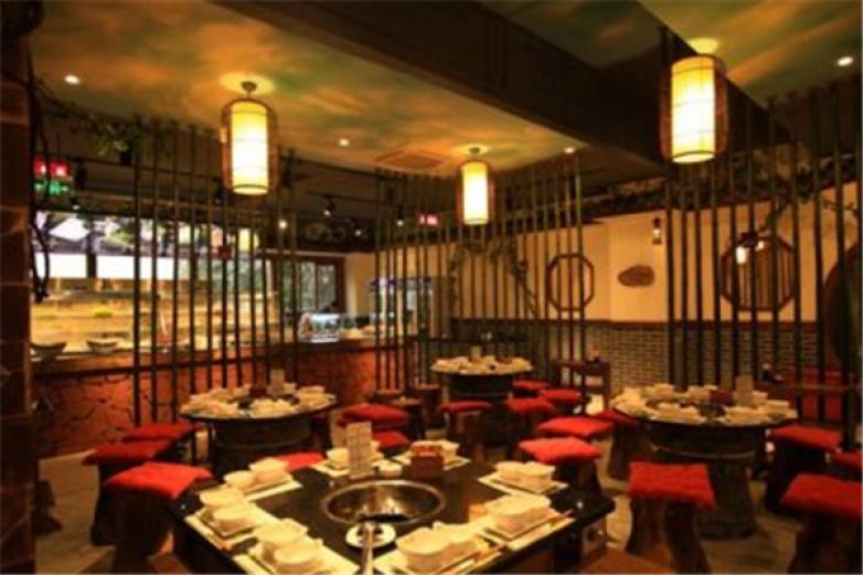  楠柏弯火锅加盟