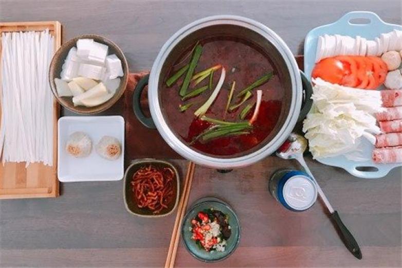 一人食小火锅加盟