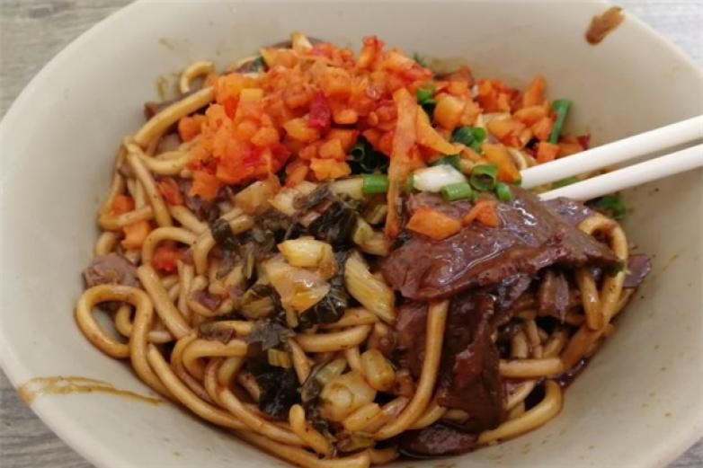 刘记三狗牛肉面馆加盟