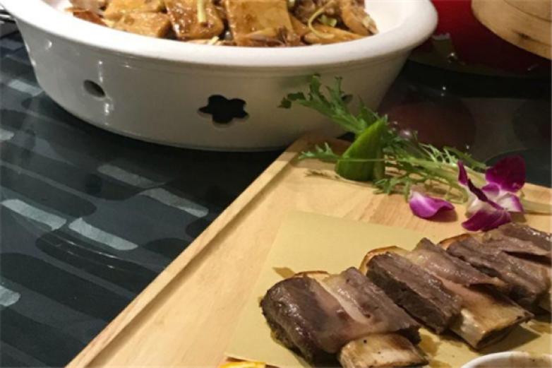 名家海鲜工坊加盟