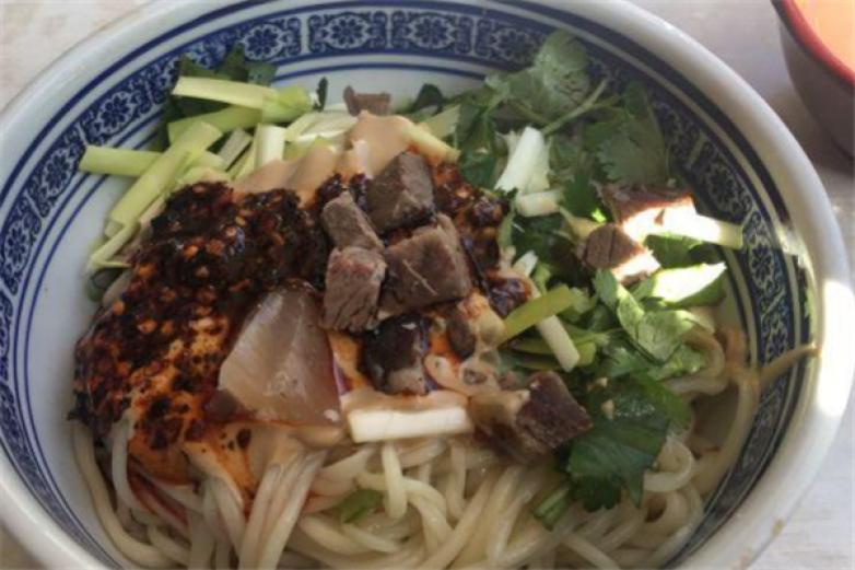 西林春牛肉面加盟