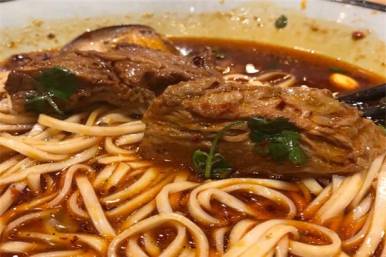 三十三碗牛肉面加盟