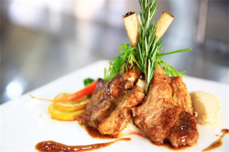 彼得白牛排加盟