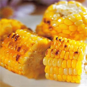 阿郎小石头烤玉米