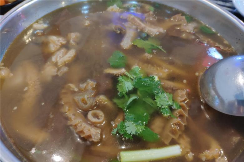 大草原牛肉牛杂火锅加盟