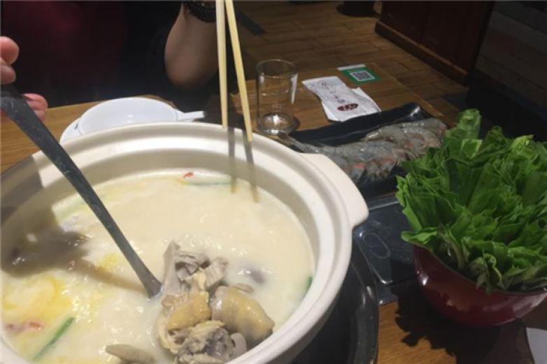 粤品捞猪肚鸡加盟