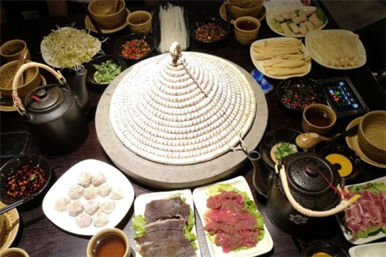 一锅蒸能量蒸汽石锅鱼加盟