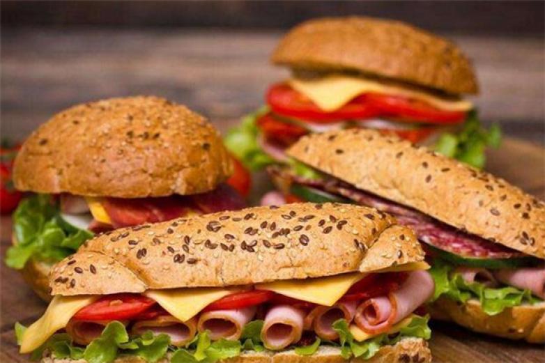 百纳福炸鸡汉堡加盟