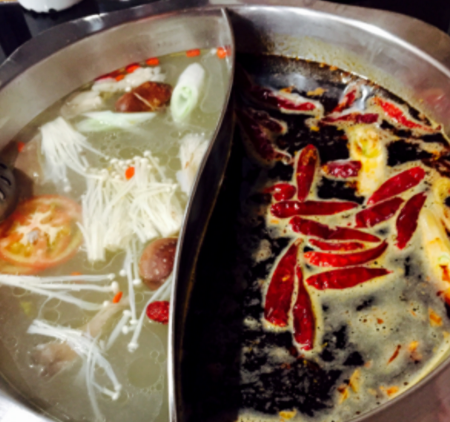 重庆鑫珑村知青主题火锅