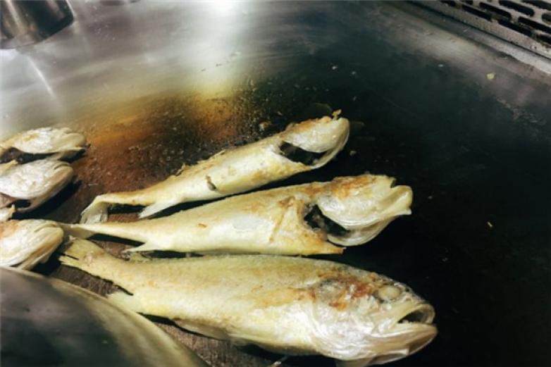 盛宴铁板烧加盟