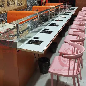 串串香旋转火锅