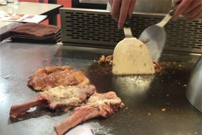 芳成铁板烧加盟