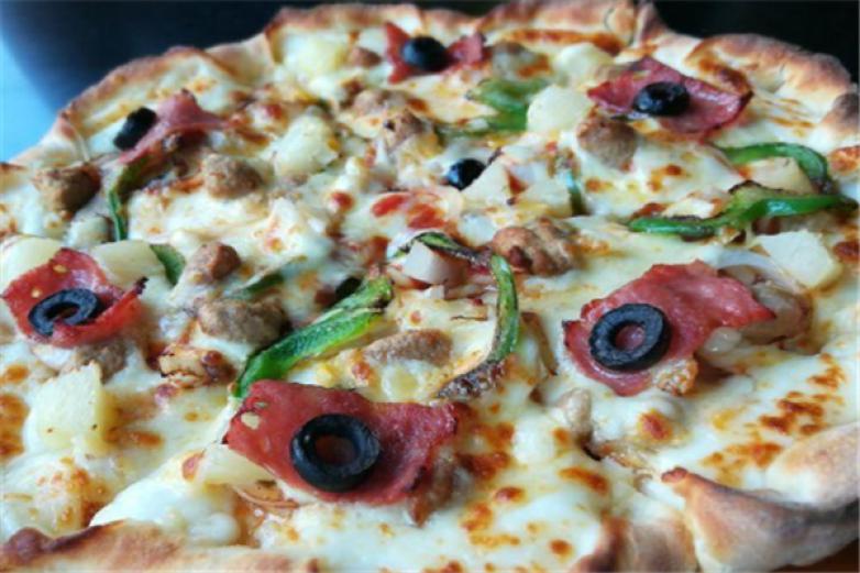 百萨屋披萨加盟