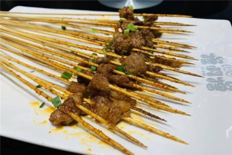 撸阿撸烧烤加盟