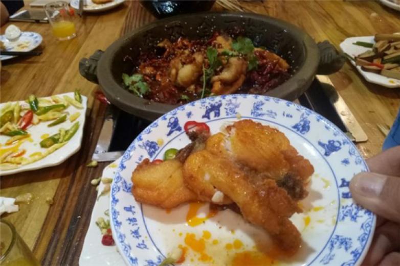 李双全川香石锅鱼加盟