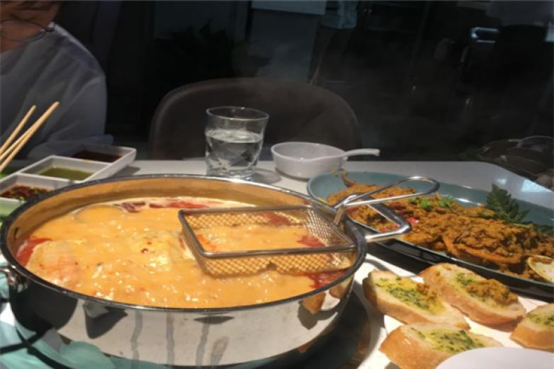 白小泰式海鲜火锅加盟