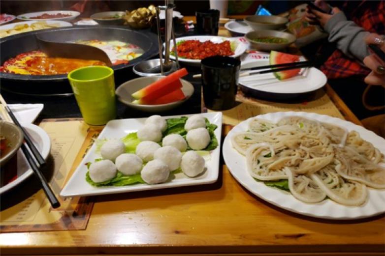 川巴子老火锅加盟