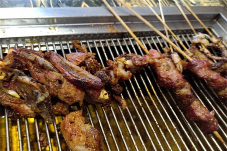 草原情烤羊腿加盟