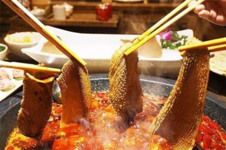 山城小龙女火锅加盟