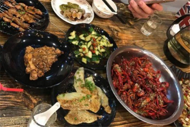 陈老太烧烤加盟