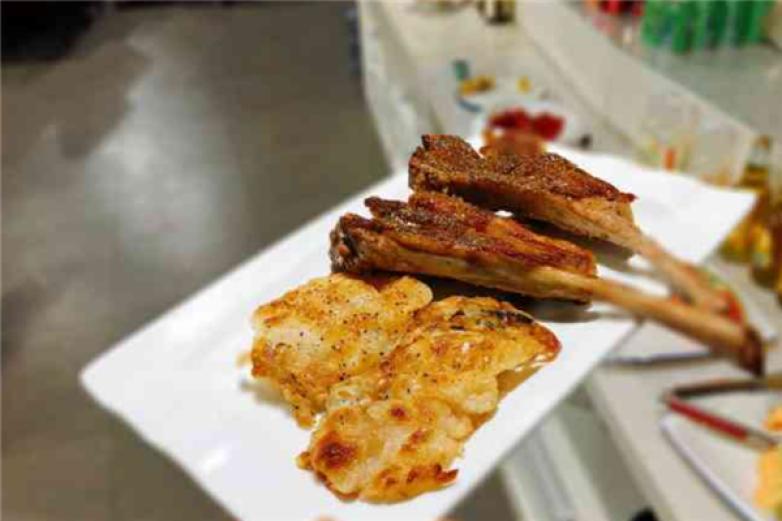 仟渔铁板烧加盟