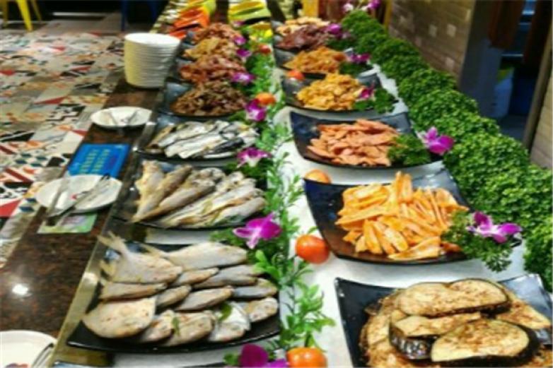 宝龙自助火锅加烧烤加盟