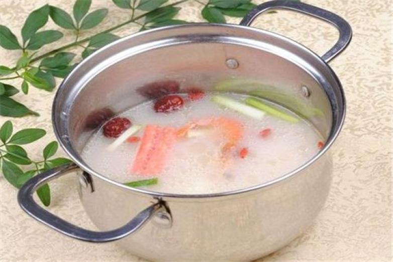  捞捞小火锅加盟