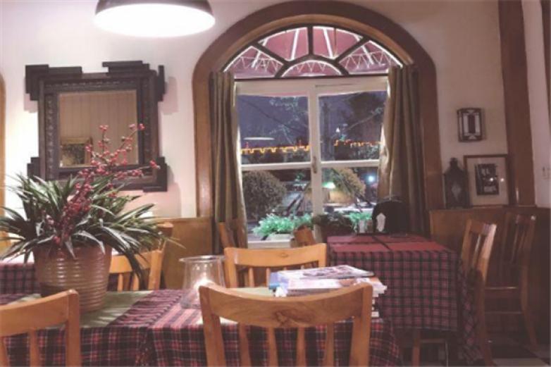 绿山墙西餐厅加盟