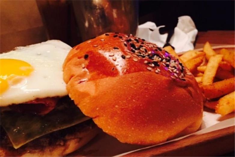 牛莽莽老火锅加盟