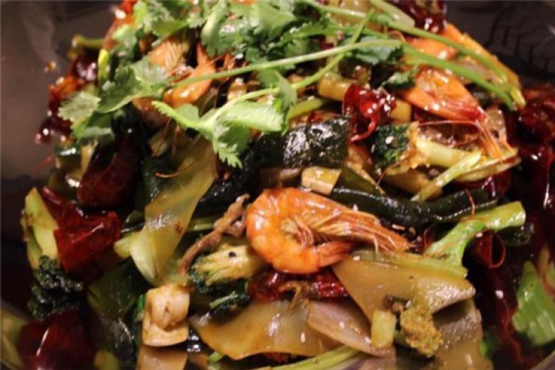 三川麻辣香锅加盟