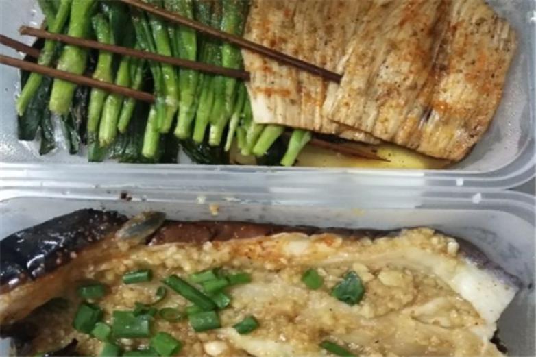 夜咕咕海鲜烧烤加盟