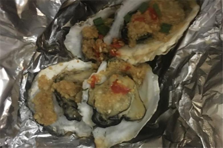 夜咕咕海鲜烧烤加盟