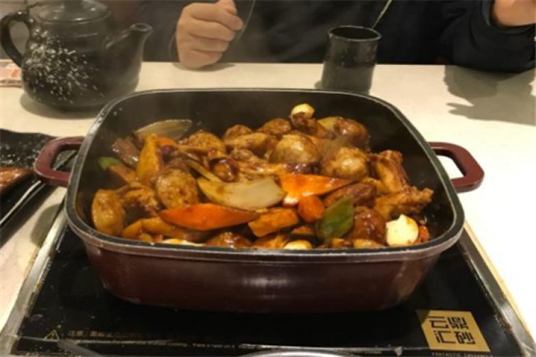 云鼎汇砂焖锅加盟