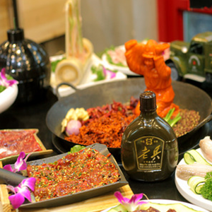 集结营地军旅主题火锅