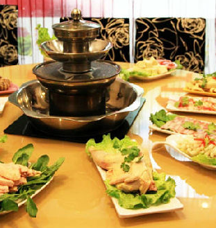 牛牛道涮烤主题餐厅