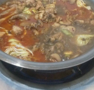 一号鸡秘火锅鸡