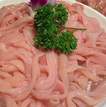 来两根脆鸭肠火锅