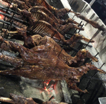 炊烟再起烤全羊