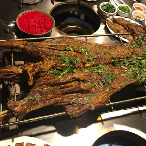 巴湘居烤羊庄