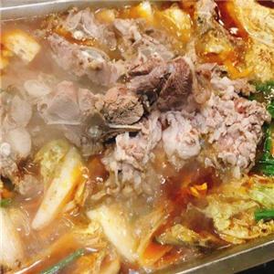 小夫妻木炭羊肉锅