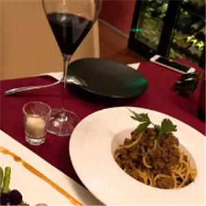 DIONNE红酒西餐厅